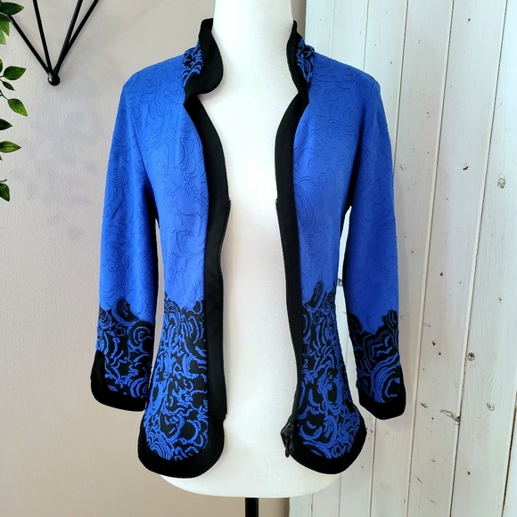 ⭐️ HOST PICK ⭐️ JOSEPH RIBKOFF | TEXTURED ZIPPERED FRONT STRETCH JACKET - Picture 8 of 12